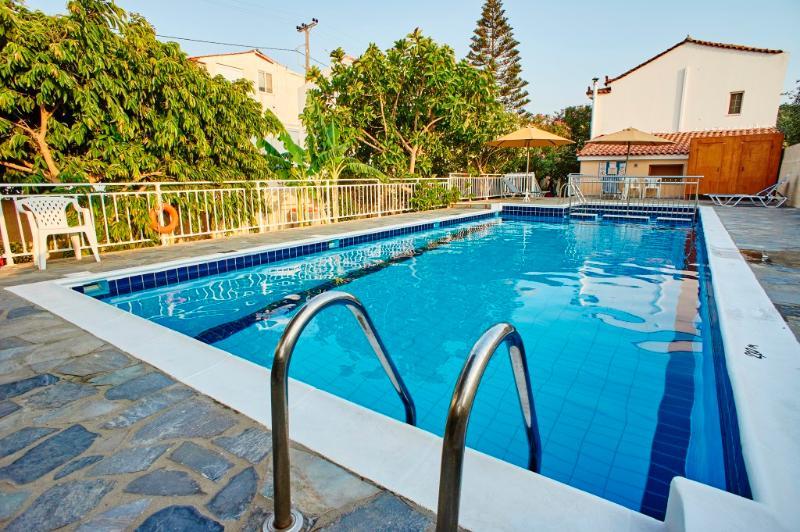 Angela Apartments Kokkari Dış mekan fotoğraf